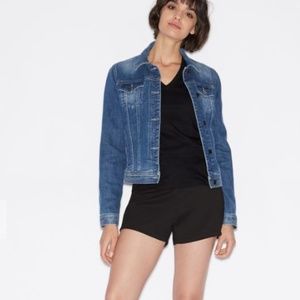 Armani Exchange V Neck Black Essential Tshirt